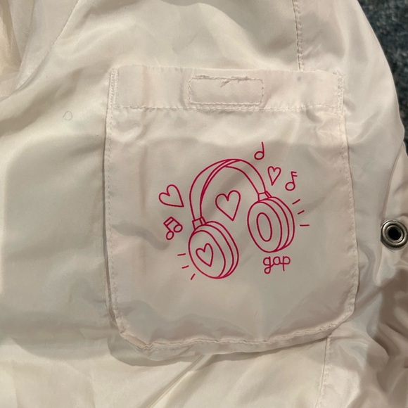 Gap cream puffer (75% down) with hood - Picture 5 of 6